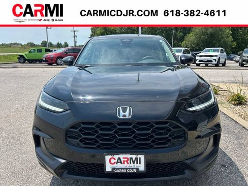 Used 2023 Honda HR-V LX image 2