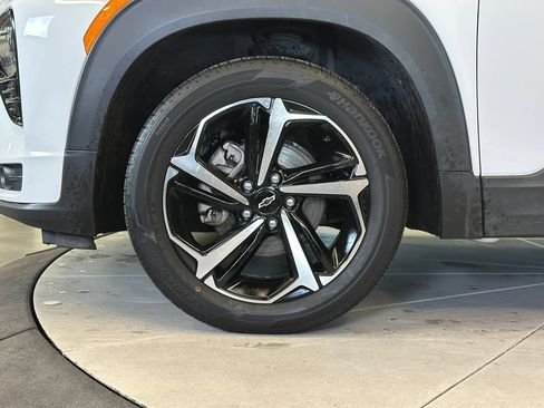 Used 2022 Chevrolet TrailBlazer RS FWD image 25
