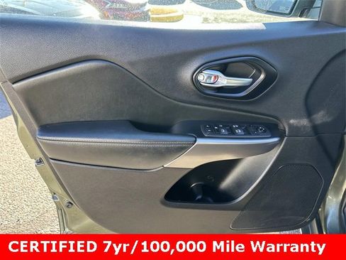 Used 2021 Jeep Cherokee Latitude Lux image 15