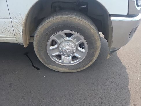 Used 2023 RAM 2500 Tradesman RWD image 28