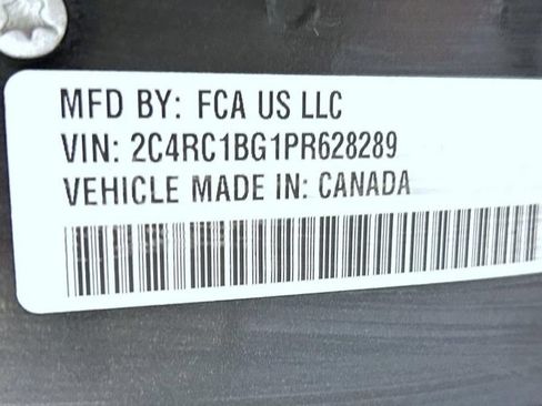 Certified 2023 Chrysler Pacifica Touring-L FWD image 22