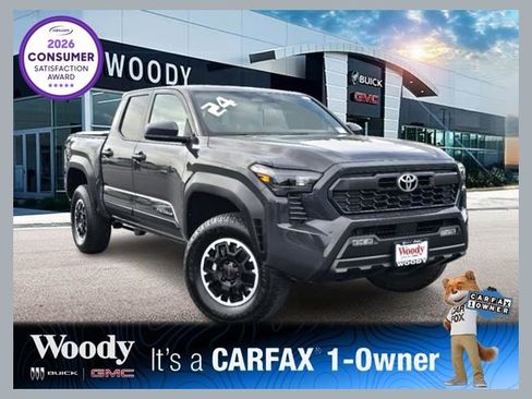 Used 2024 Toyota Tacoma TRD Off-Road AWD/4WD image 1