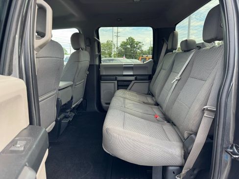 Used 2018 Ford F250 XLT w/ XLT Premium Package AWD/4WD image 16