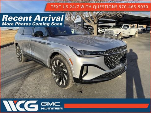 Used 2024 Lincoln Nautilus Reserve w/ Equipment Group 202A image 1