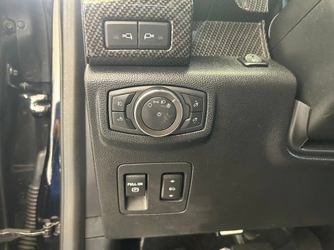 Used 2020 Ford F150 Lariat w/ Equipment Group 502A Luxury AWD/4WD image 49