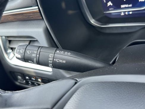 Certified 2023 Chevrolet Suburban High Country image 30