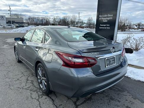 Used 2018 Nissan Altima 2.5 SR w/ SR Special Edition image 39