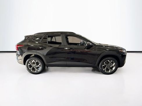 New 2026 Chevrolet Trax LT w/ Driver Confidence Package image 5