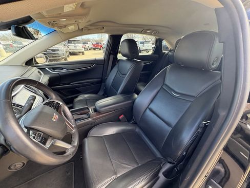 Used 2019 Cadillac XTS image 6