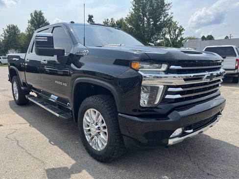 Used 2023 Chevrolet Silverado 2500 High Country AWD/4WD image 4