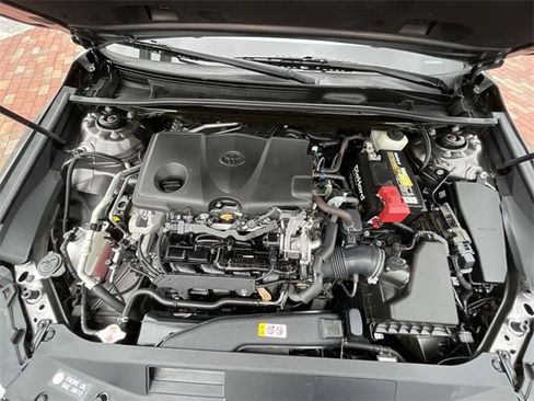 Used 2020 Toyota Camry LE image 26