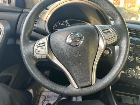 Used 2013 Nissan Altima 2.5 S image 10