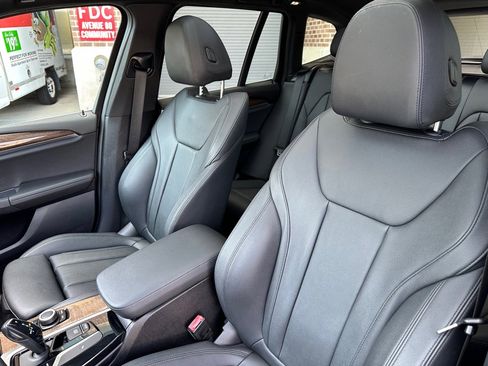 Used 2019 BMW X3 sDrive30i w/ Driving Assistance Package image 16