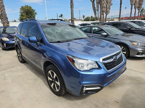 Used 2018 Subaru Forester 2.5i Limited AWD/4WD image 2