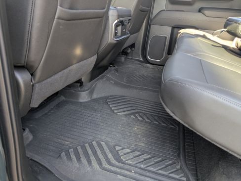 Used 2025 Chevrolet Silverado 1500 LTZ image 16