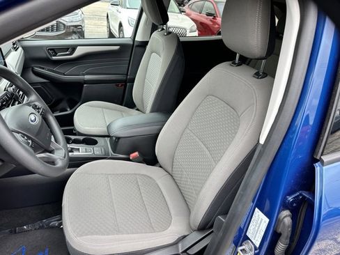 Used 2022 Ford Escape SE image 12