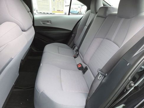 Used 2023 Toyota Corolla SE image 13