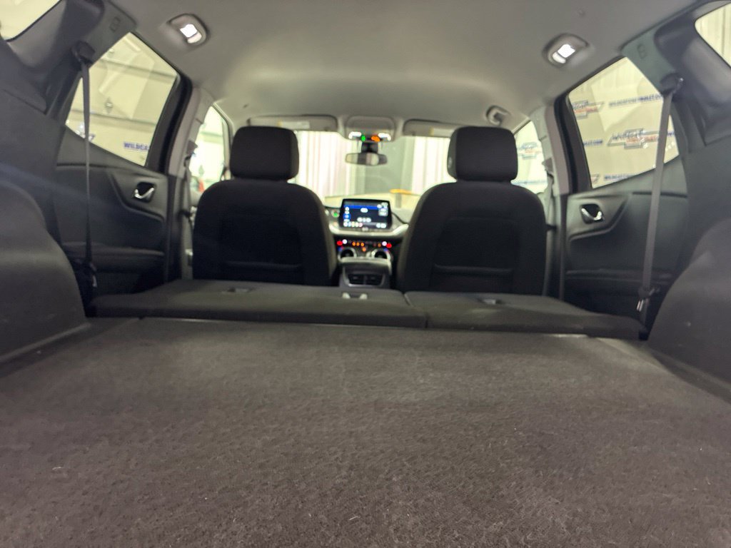 Used 2025 Chevrolet Blazer LT AWD/4WD image 38
