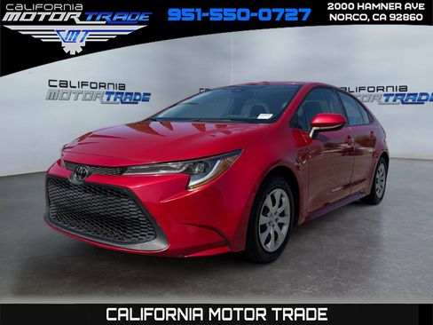 Used 2021 Toyota Corolla LE image 1