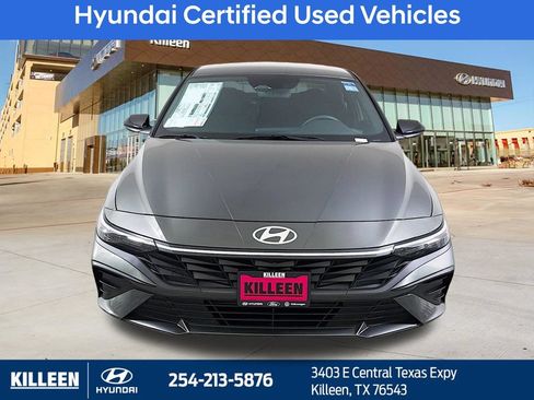 Used 2025 Hyundai Elantra Sport FWD image 2