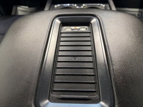 Used 2018 Chevrolet Silverado 1500 High Country image 25