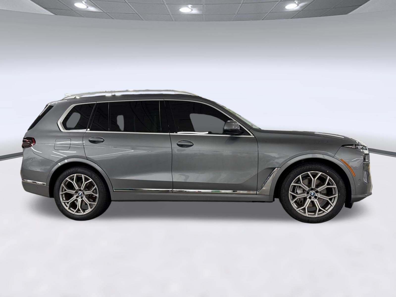 Used 2025 BMW X7 xDrive40i AWD/4WD image 7