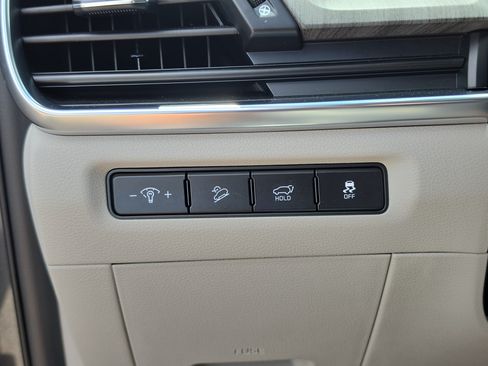 Certified 2024 Kia Telluride SX Prestige AWD/4WD image 30