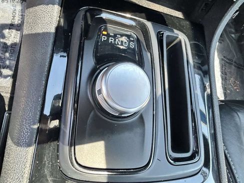 Used 2022 Chrysler 300 S RWD image 18