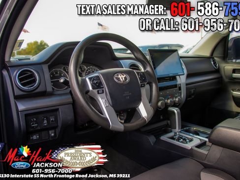 Used 2017 Toyota Tundra SR5 w/ SR5 Upgrade Package image 10