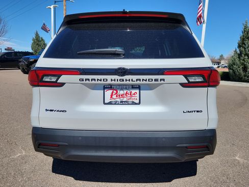 New 2026 Toyota Grand Highlander Hybrid Nightshade Edition image 11