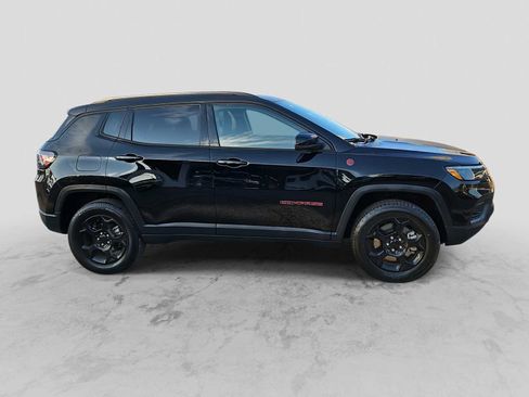 Used 2023 Jeep Compass Trailhawk w/ Trailhawk Elite Group image 9