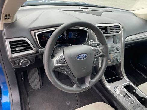 Used 2018 Ford Fusion S FWD image 26