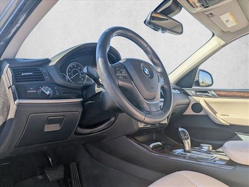 Used 2017 BMW X3 sDrive28i image 10