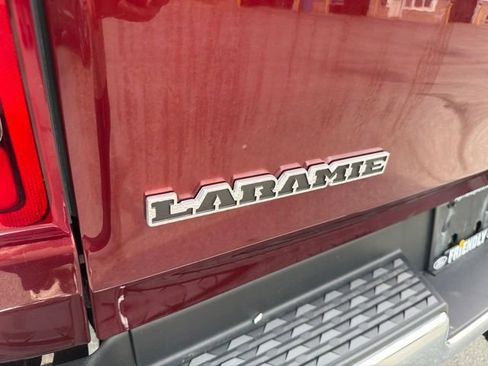 Used 2020 RAM 1500 Laramie AWD/4WD image 17