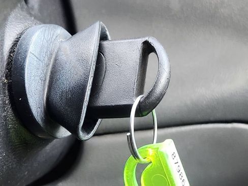 Used 2009 Ford Ranger XLT image 18