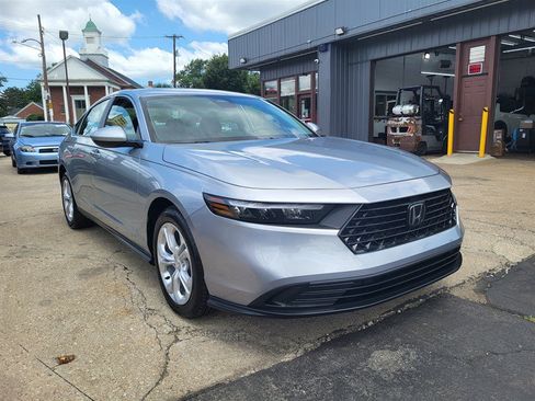 Used 2025 Honda Accord LX image 1