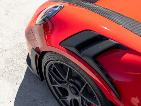Certified 2025 Porsche 911 GT3 RS RWD image 21