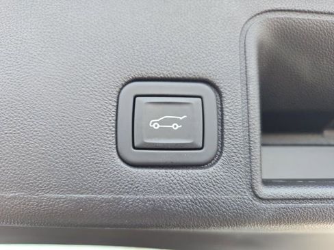 Used 2024 GMC Terrain AT4 w/ Infotainment Package II image 48