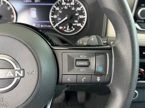 Used 2023 Nissan Rogue SV AWD/4WD image 19