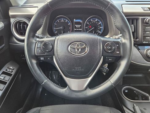 Used 2017 Toyota RAV4 XLE AWD/4WD image 25