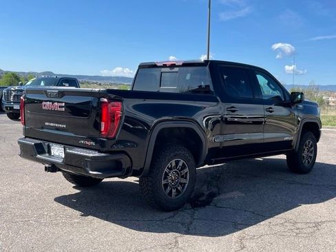 Used 2024 GMC Sierra 1500 AT4X AWD/4WD image 5