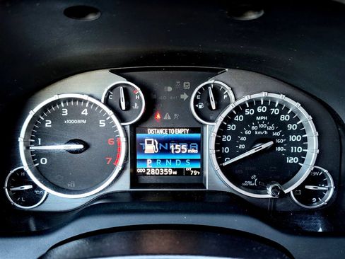 Used 2017 Toyota Tundra SR5 w/ TRD Off Road Package AWD/4WD image 23