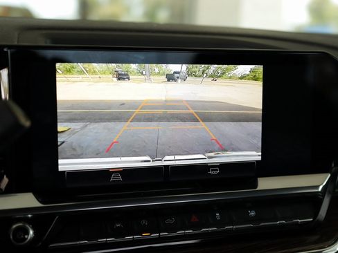 Used 2023 GMC Sierra 1500 Elevation image 16