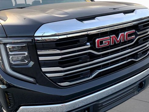 Used 2023 GMC Sierra 1500 SLT w/ SLT Premium Package AWD/4WD image 29
