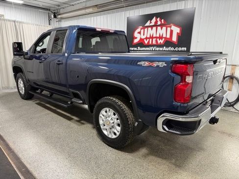 Used 2022 Chevrolet Silverado 2500 LT w/ Convenience Package AWD/4WD image 6