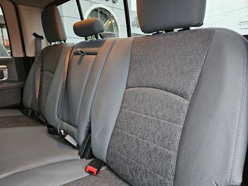 Used 2016 RAM 1500 Big Horn image 18