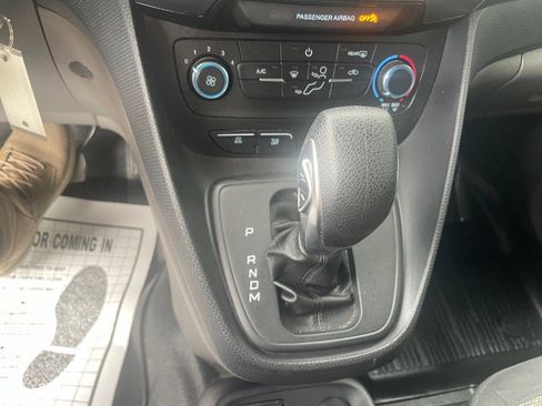 Used 2022 Ford Transit Connect XL image 41