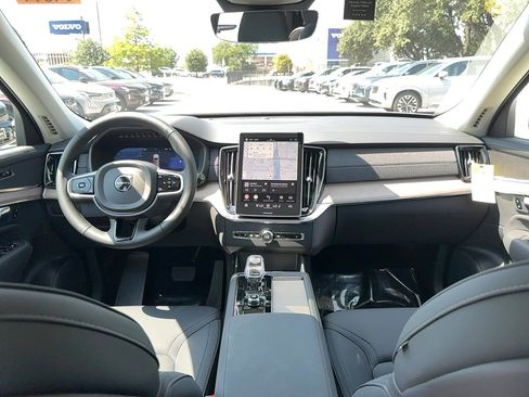 Certified 2025 Volvo XC90 B6 Core w/ Climate Package image 19