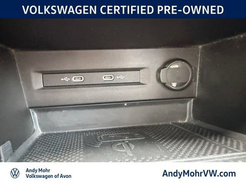 Used 2023 Volkswagen Taos SE w/ Black Wheel Package FWD image 29