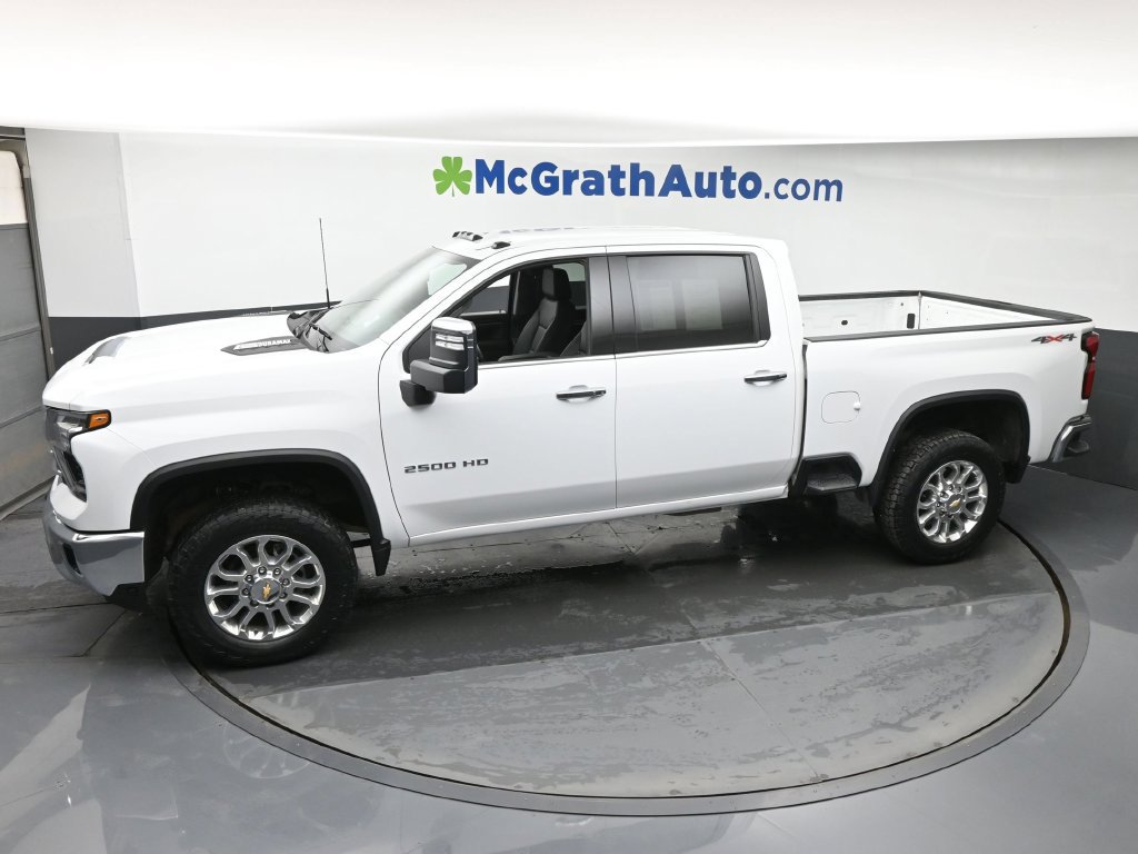Used 2025 Chevrolet Silverado 2500 LTZ AWD/4WD image 22